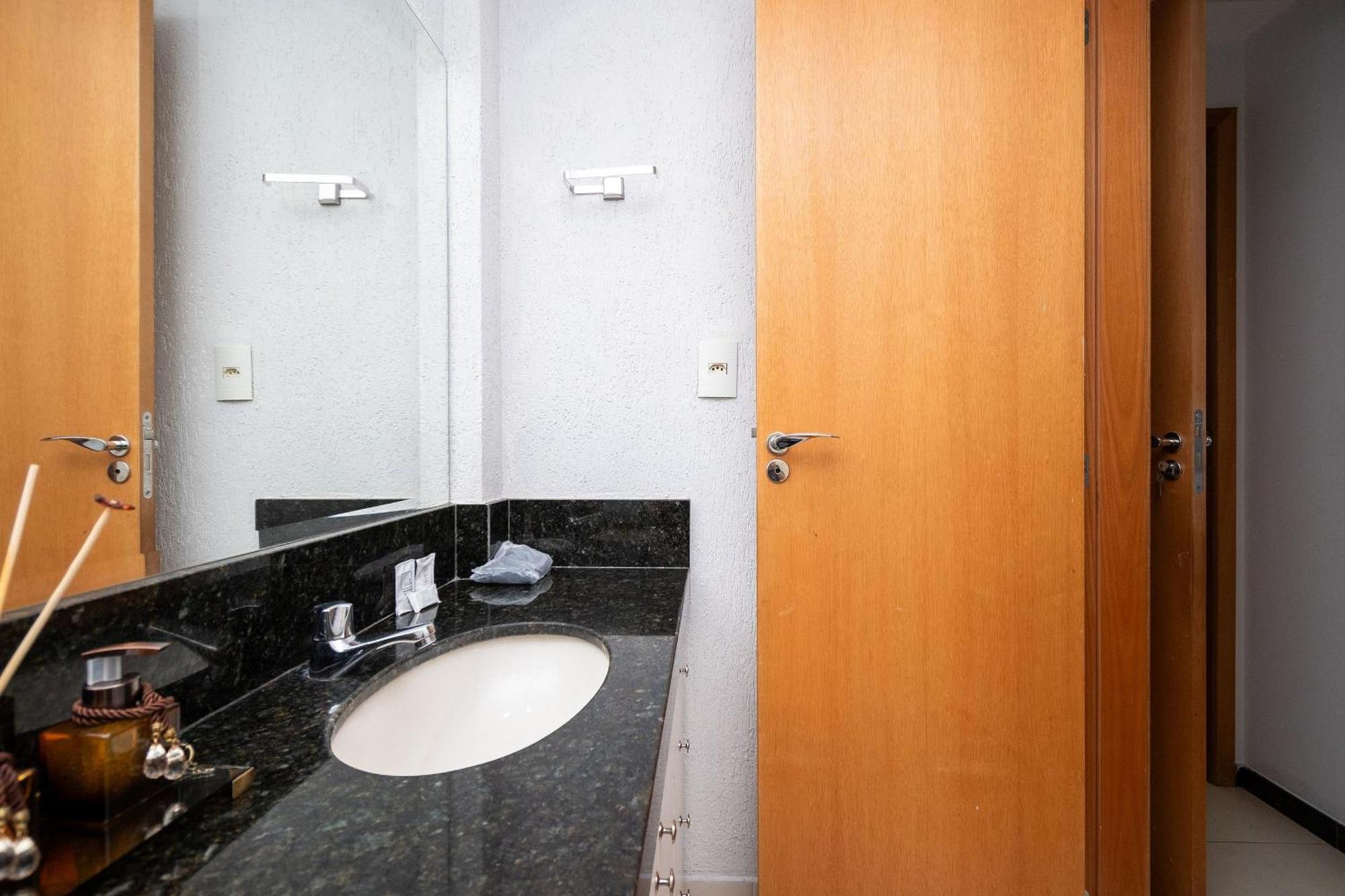 Pde - Apartamentos Proximos Do Centro ゴイアニア エクステリア 写真